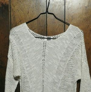 White knit top
